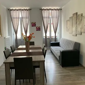 Apartment Modern Second Floor